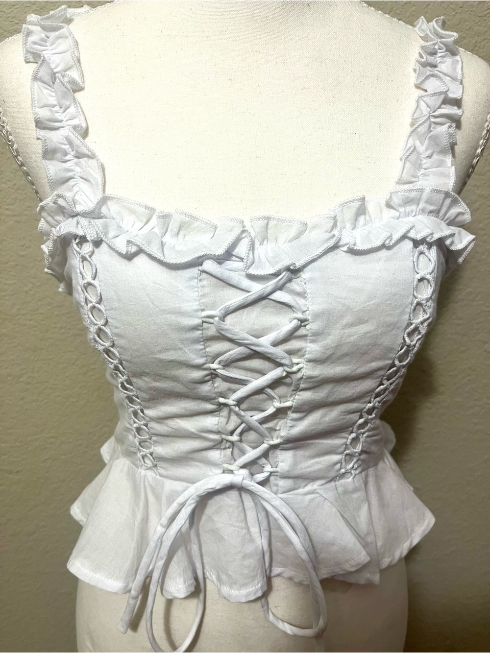 Skylar & Maddison White Ruffle Lace-Up Cotton Peplum Top